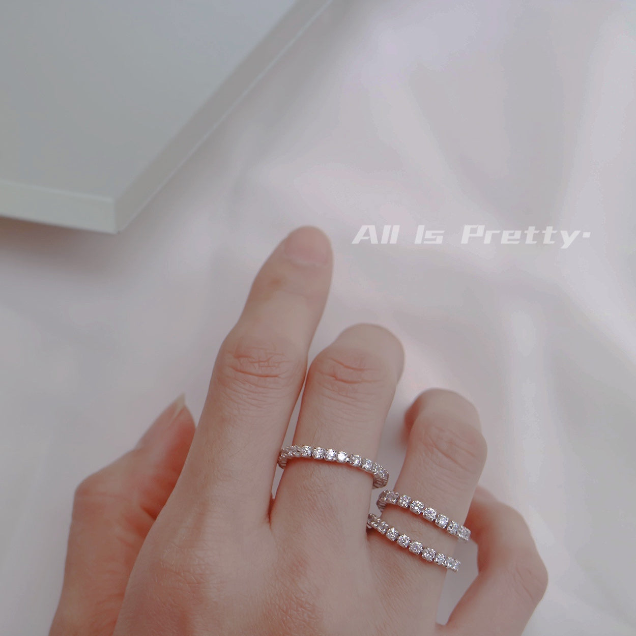 Eternity band ring