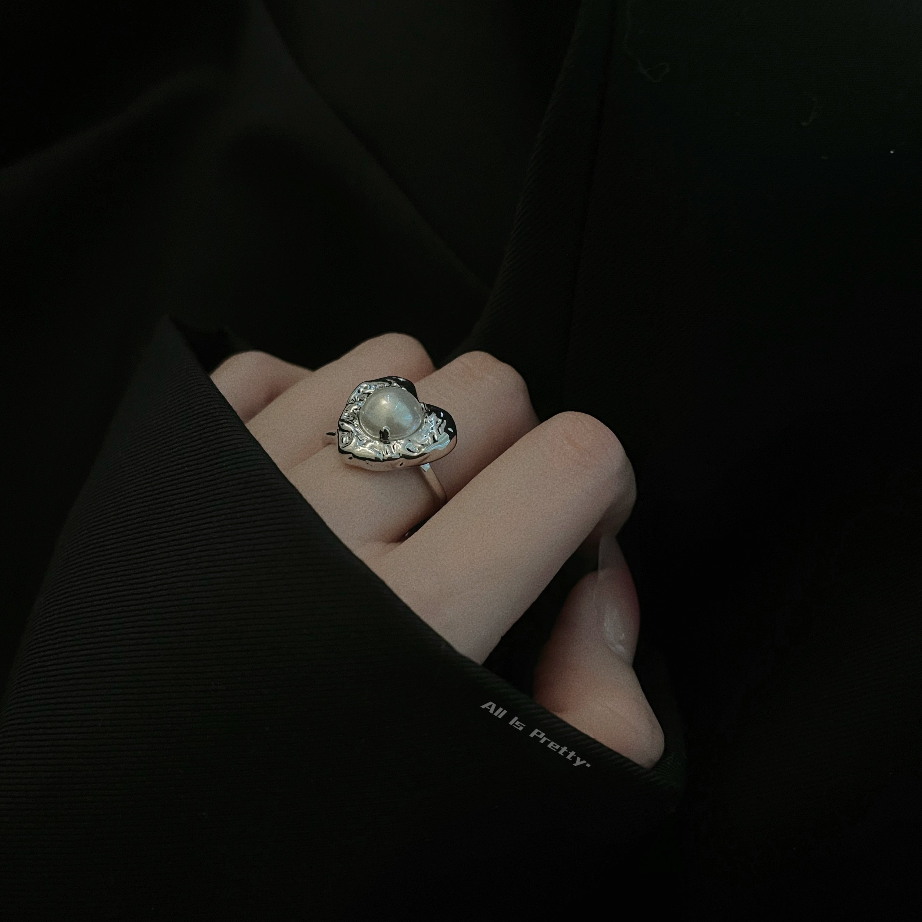 Chunky heart open ring