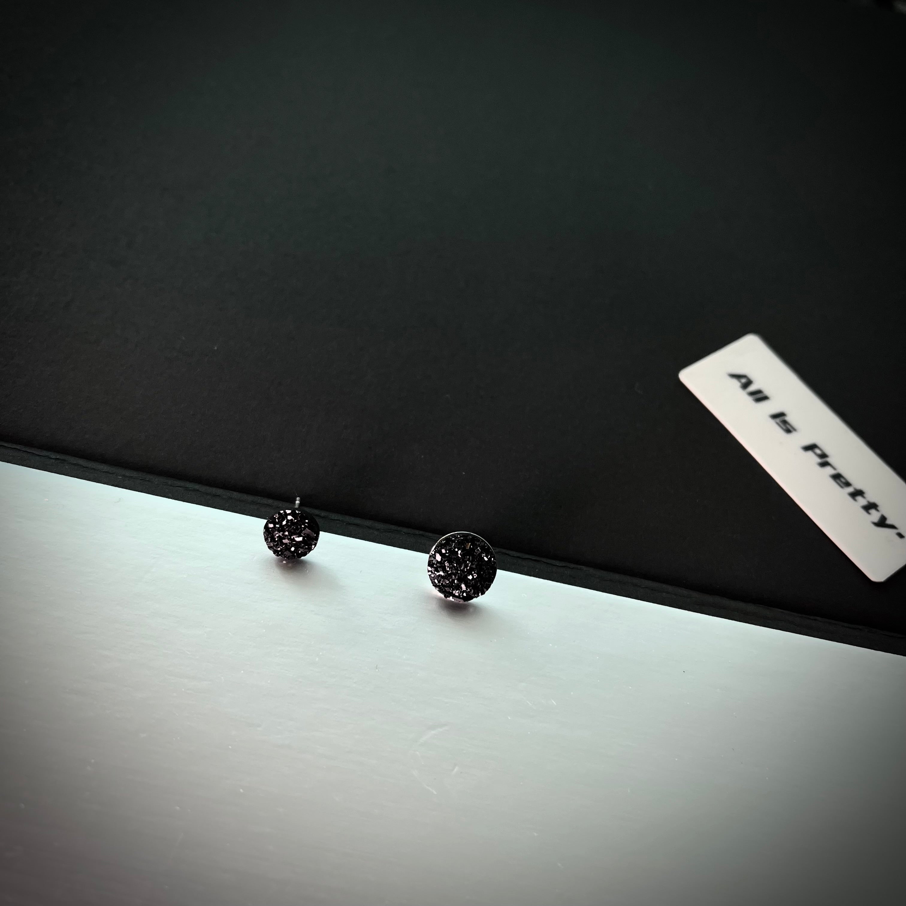 Sparkle stud earring(single)