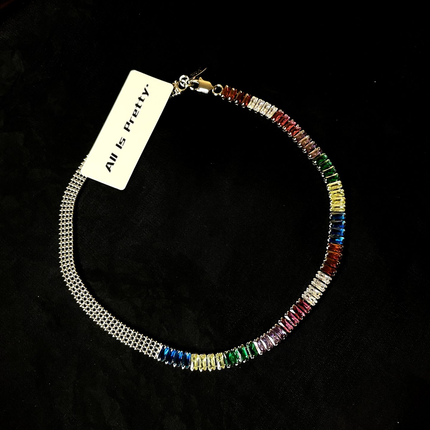 Color gem choker necklace