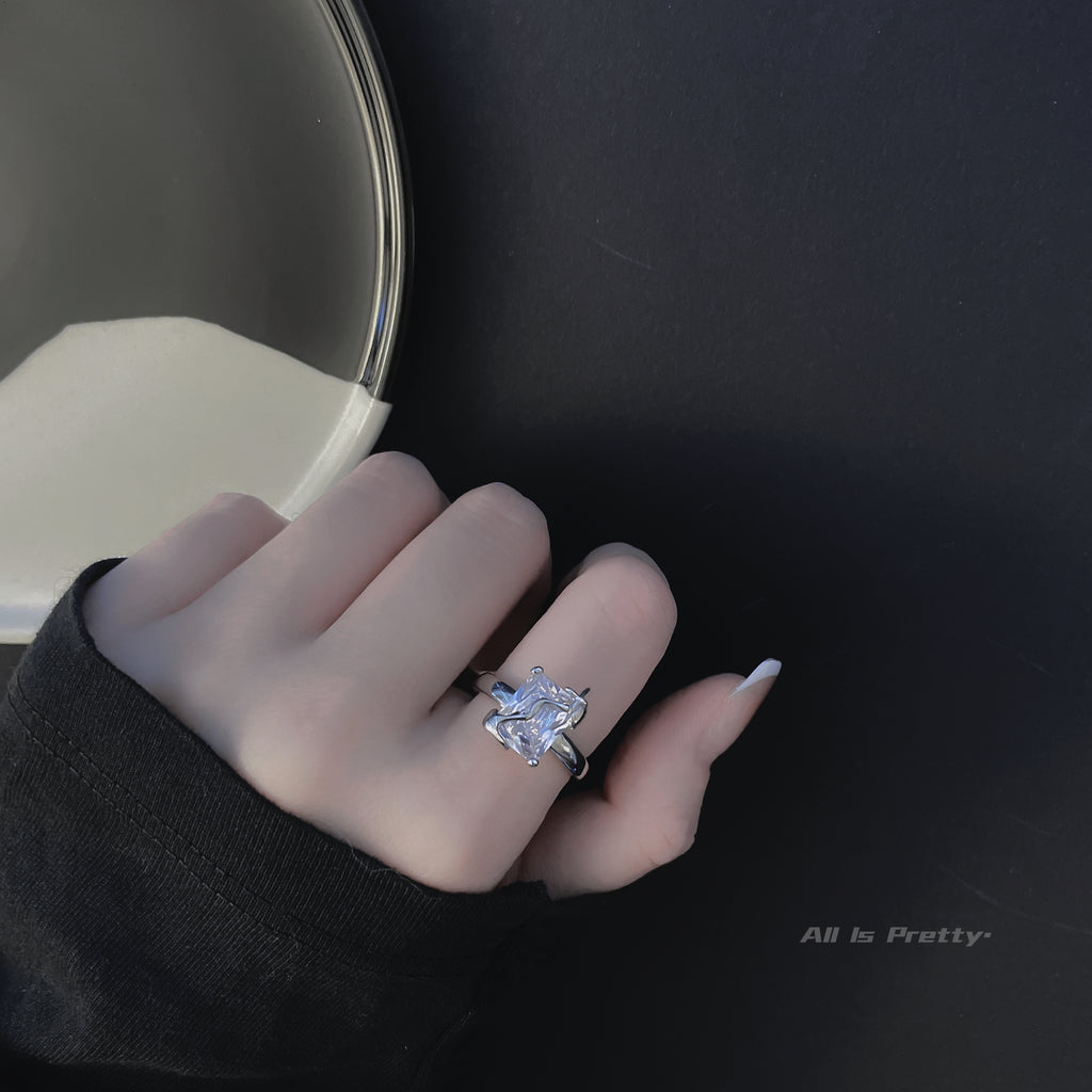 Crystal star ring