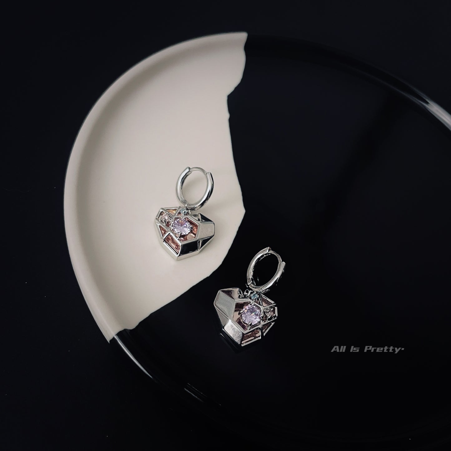 Geometry mirror heart earrings
