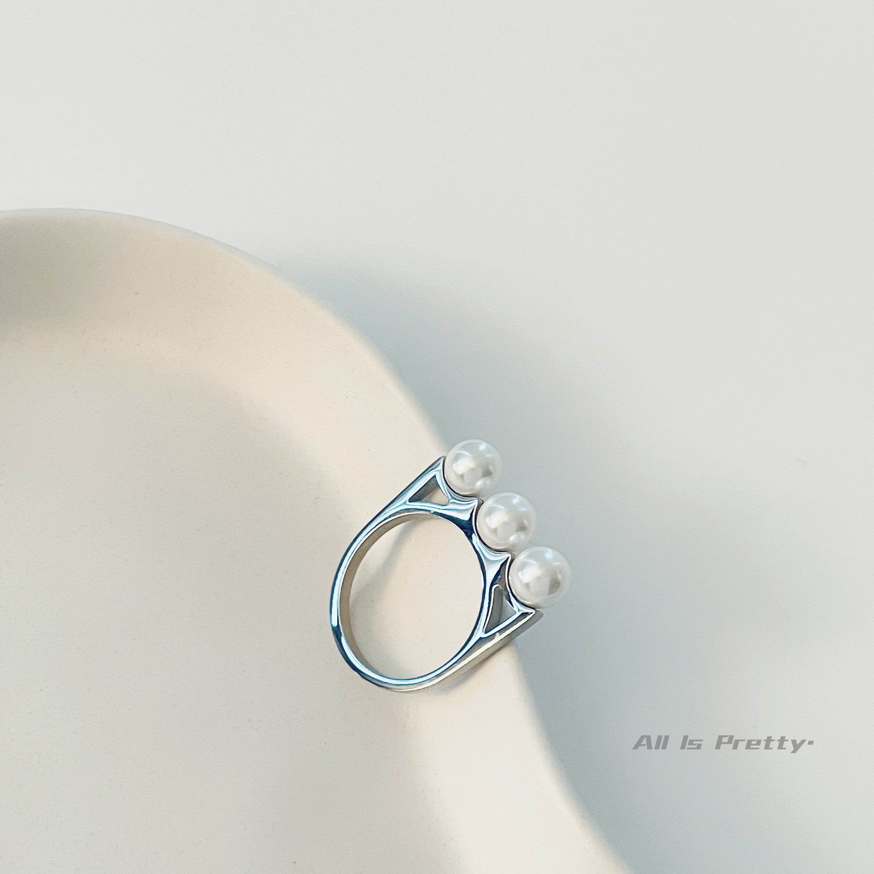 Pearl stackable ring