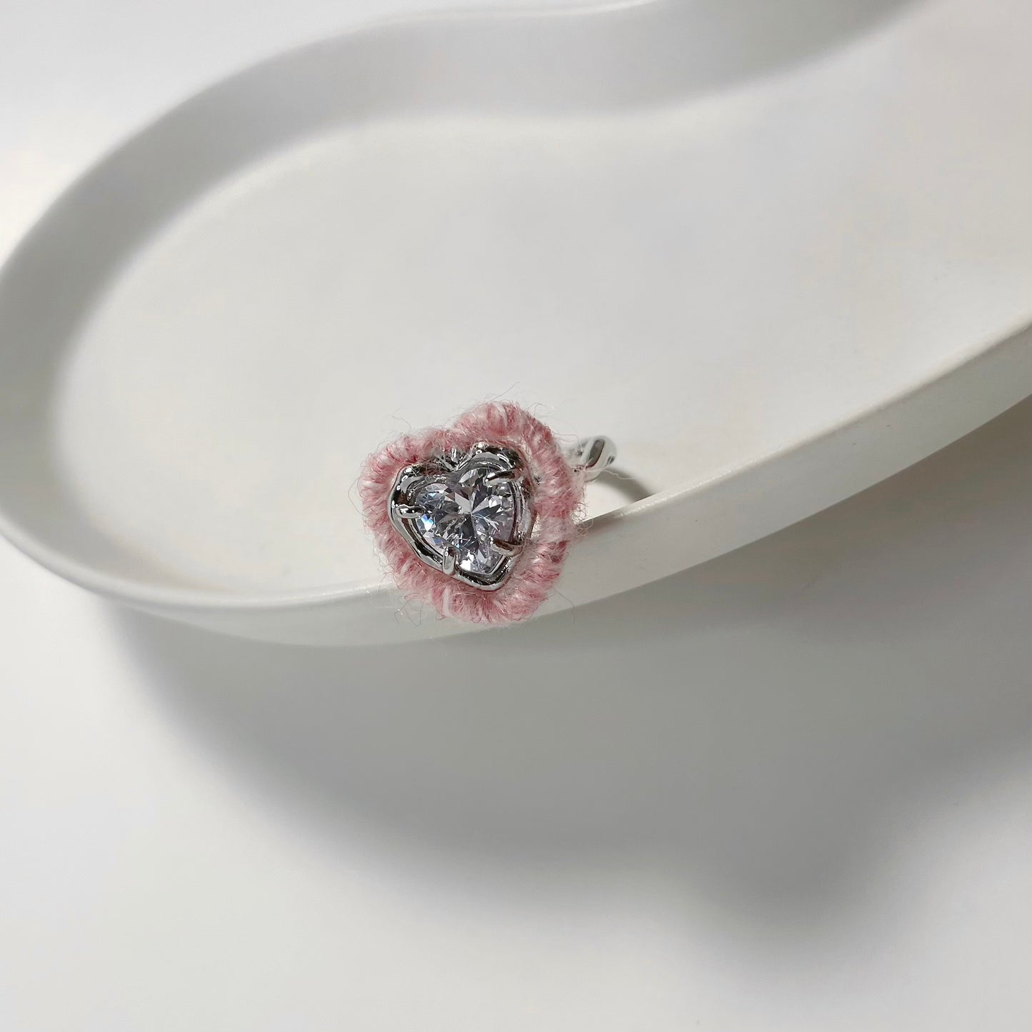 woolen wrapped heart crystal openr ring