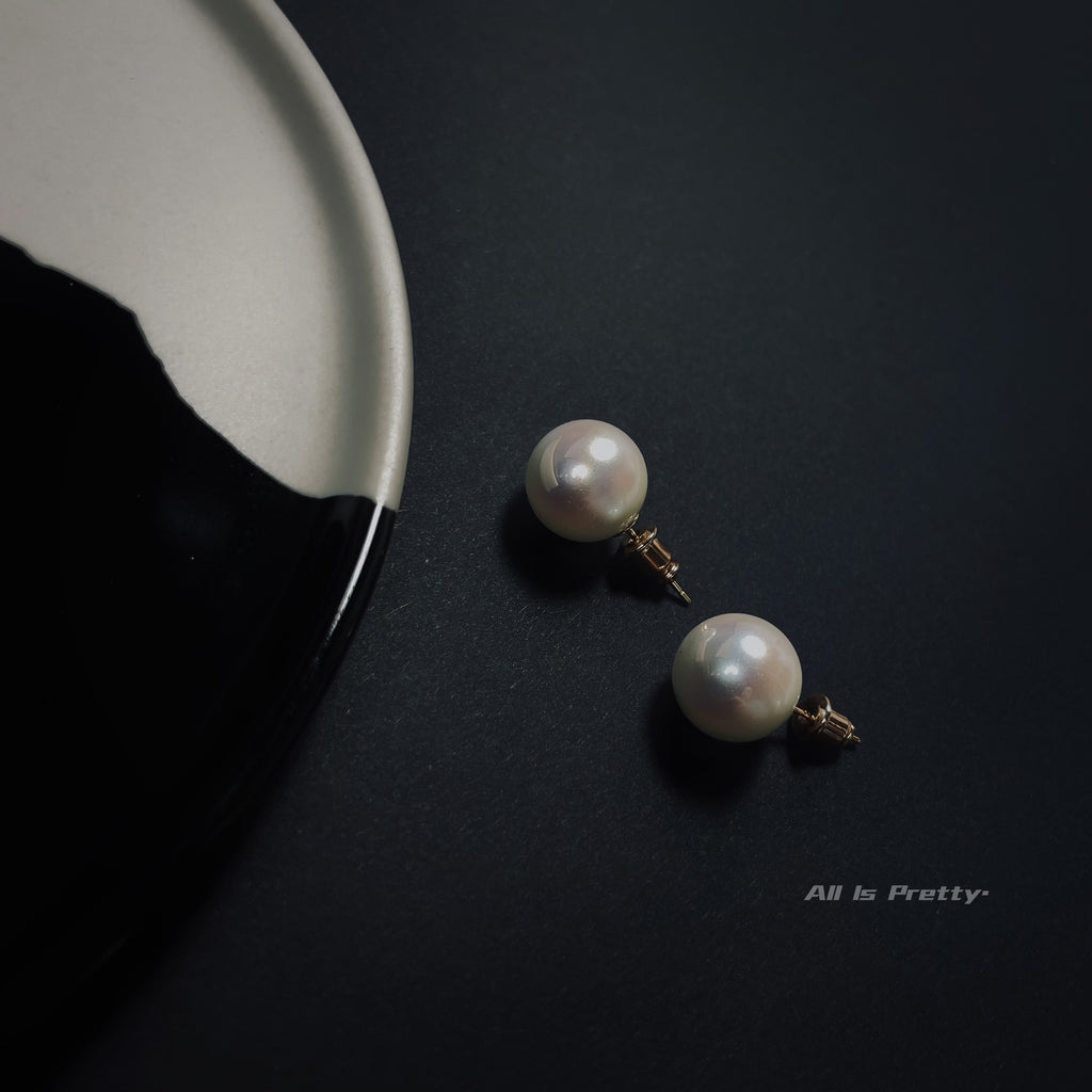 Glow Japanese faux pearl studded earrings