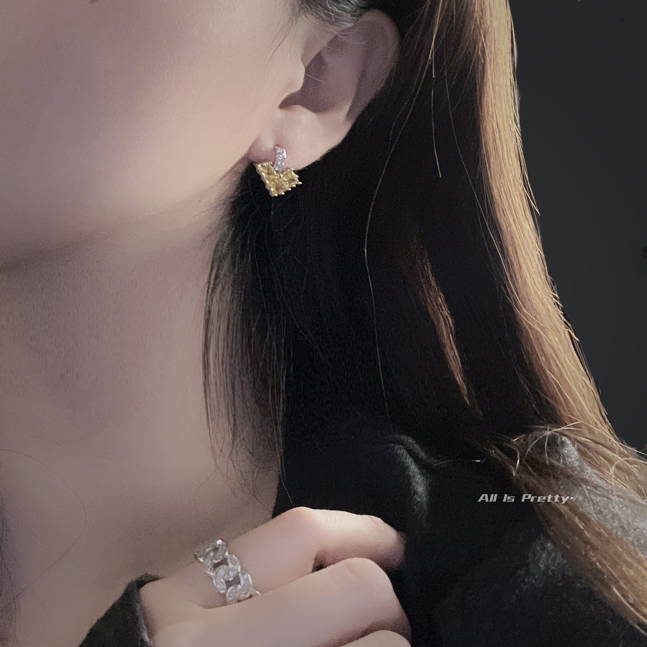 Geometric yellow crystal earrings
