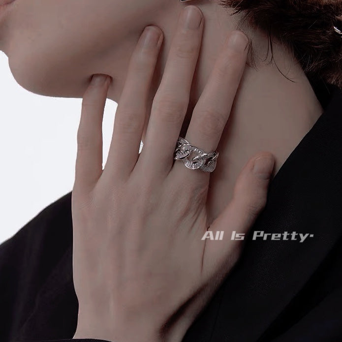 Chunky chain crystal ring