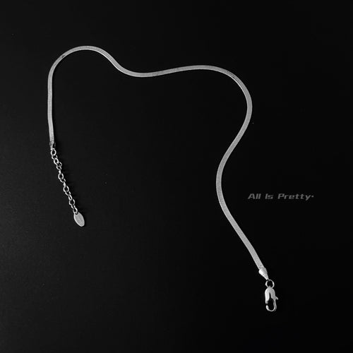 Classic Unisex Herringbone Chain Necklace