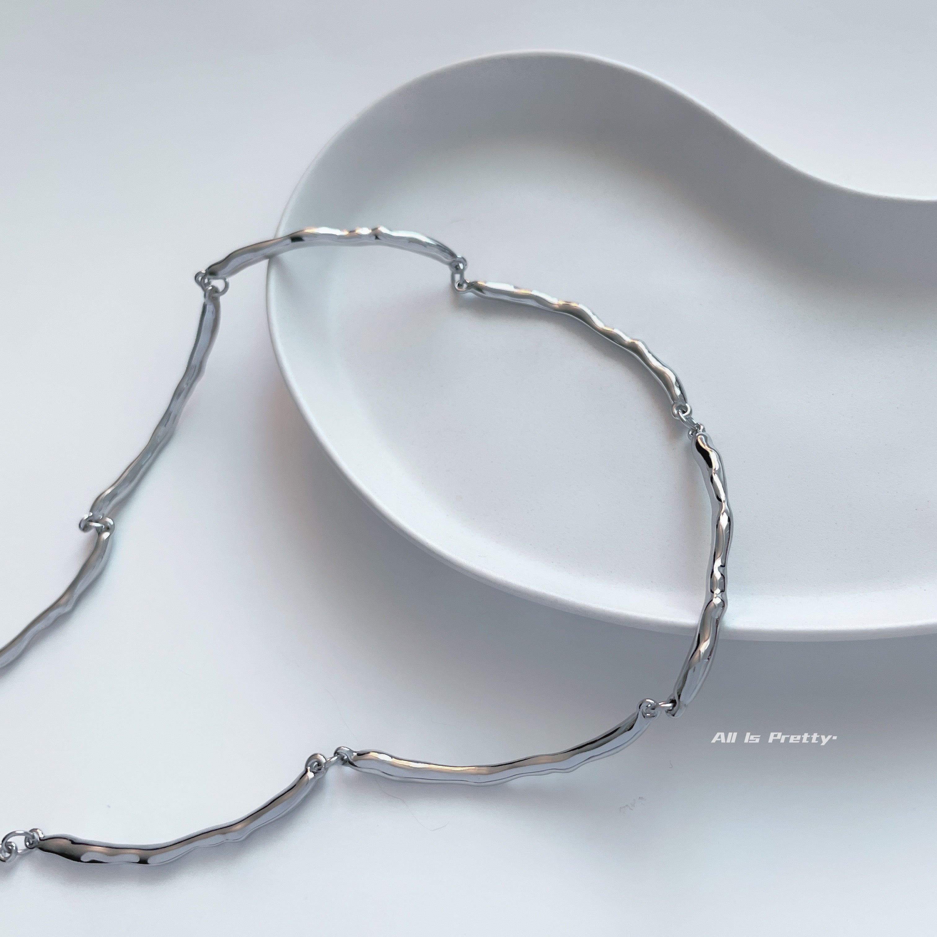 Wave Link Necklace