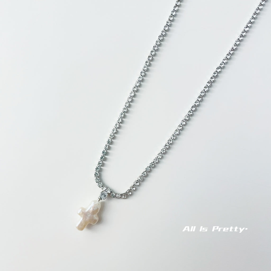 Baroque pearl crystal necklace