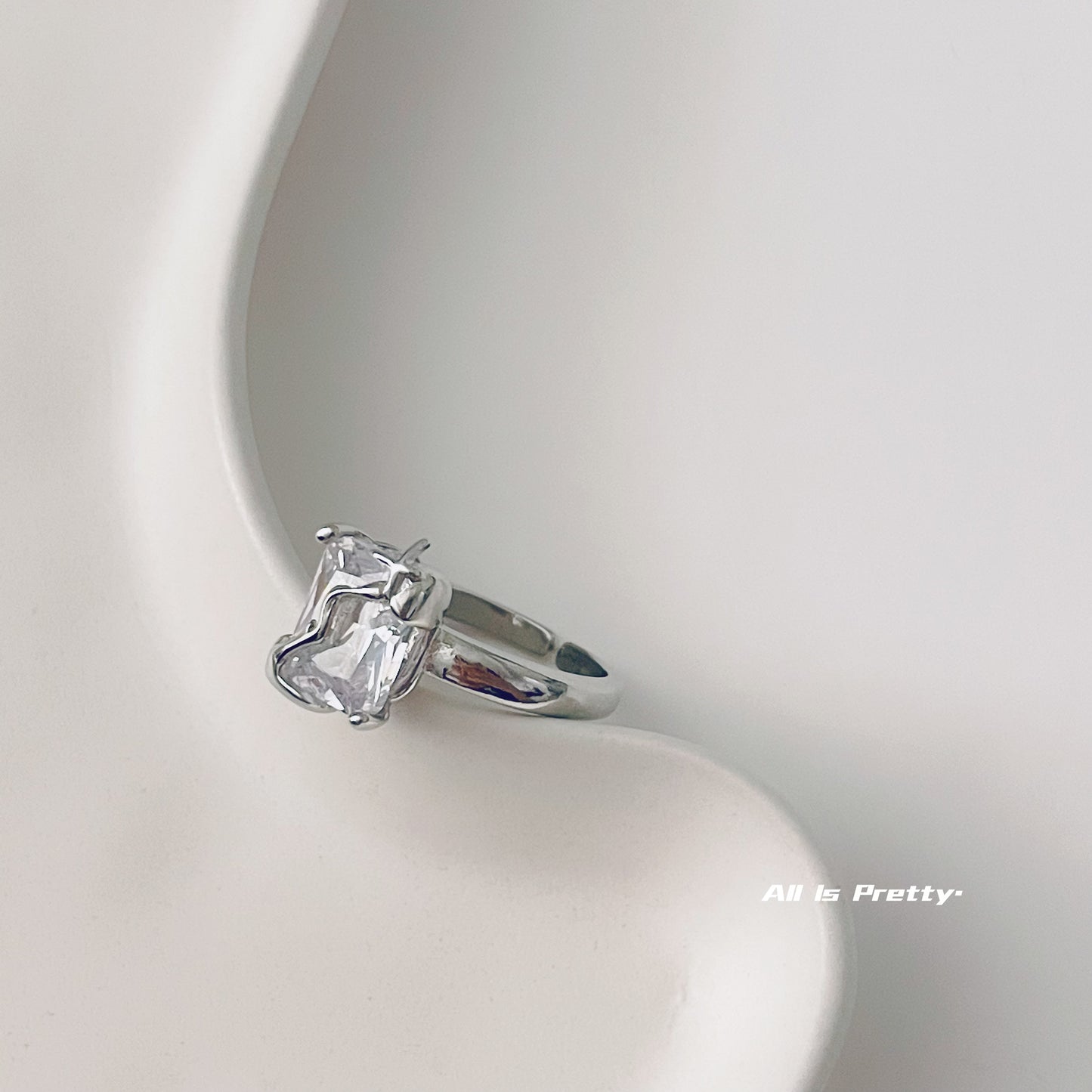 Crystal star ring
