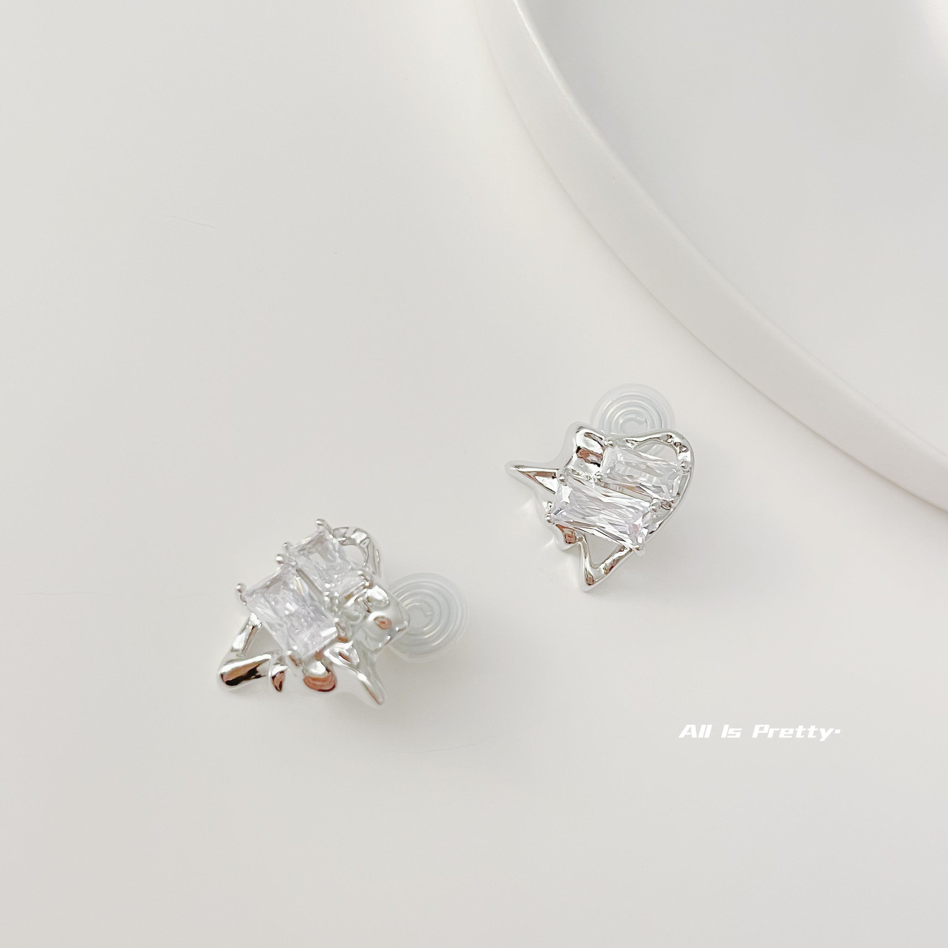Heart crystal clip-on earrings