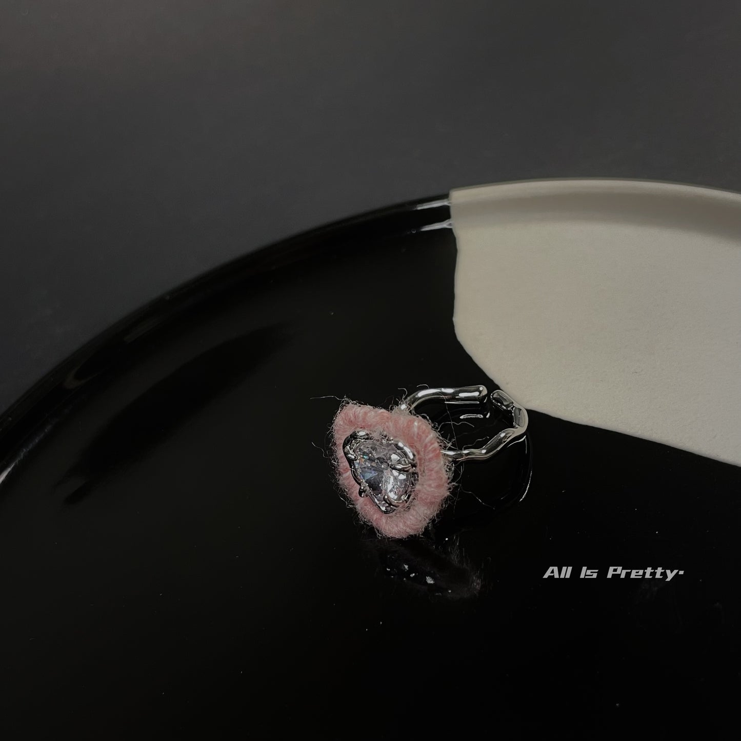 woolen wrapped heart crystal openr ring