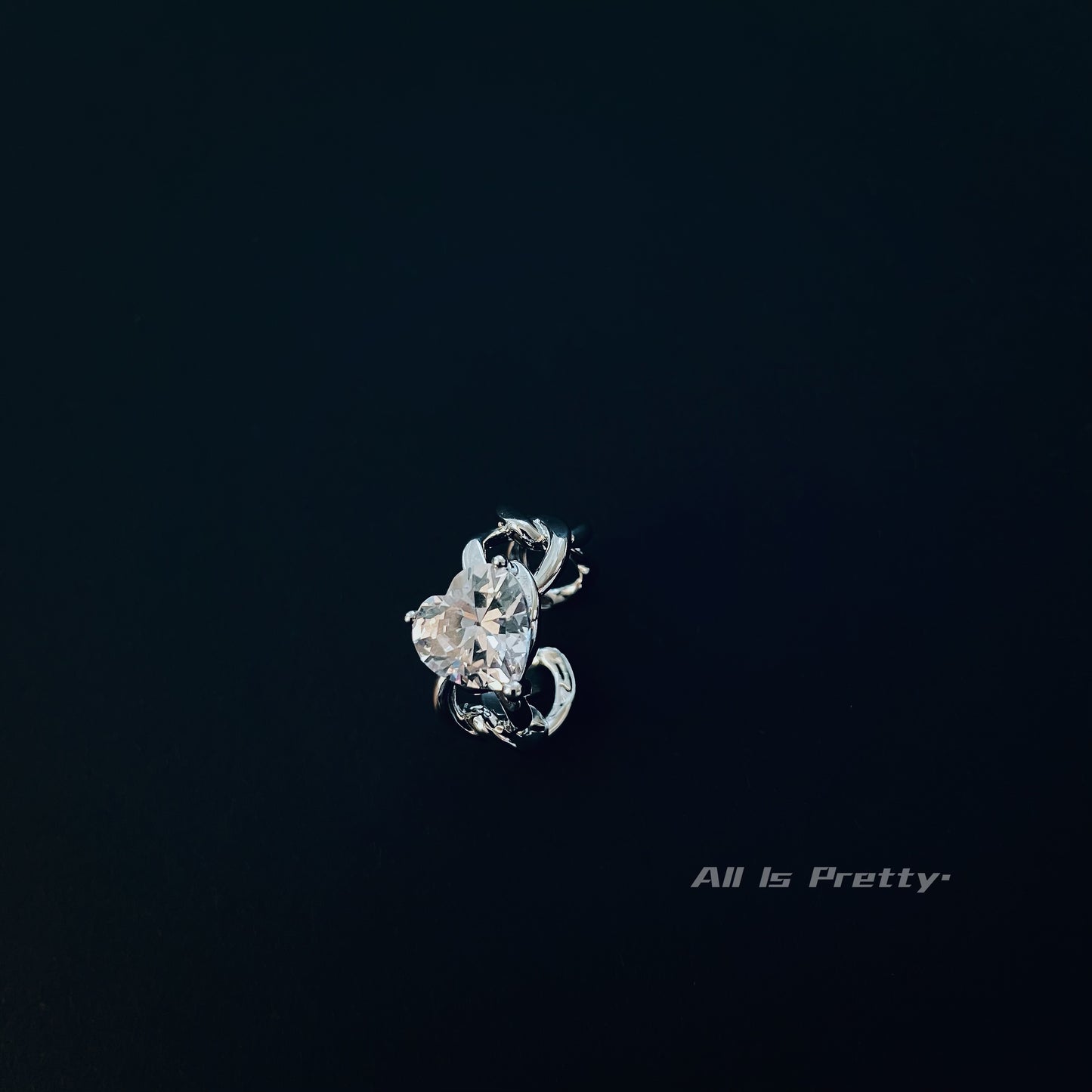 Pink heart crystal chain ring