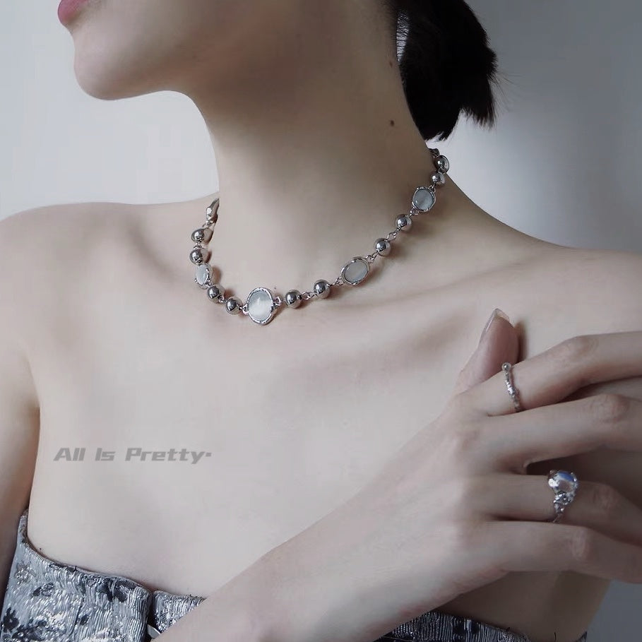Stylish link necklace
