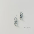 Mini chain earrings