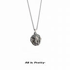 Alex pendant necklace