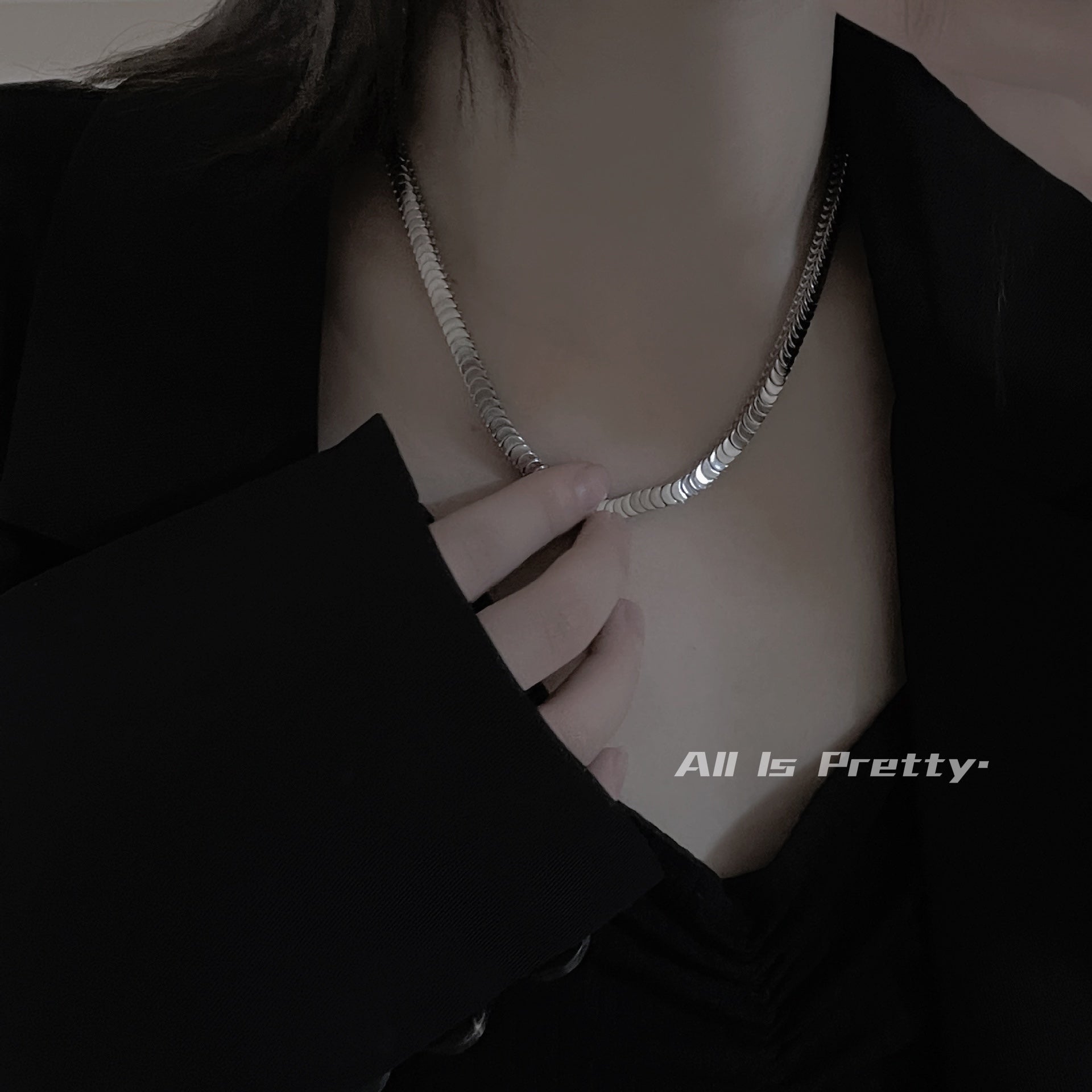 Chunky herringbone necklace