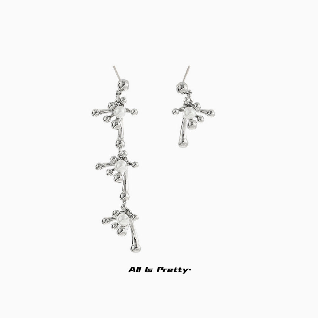 Snowflake unbalanced earrings