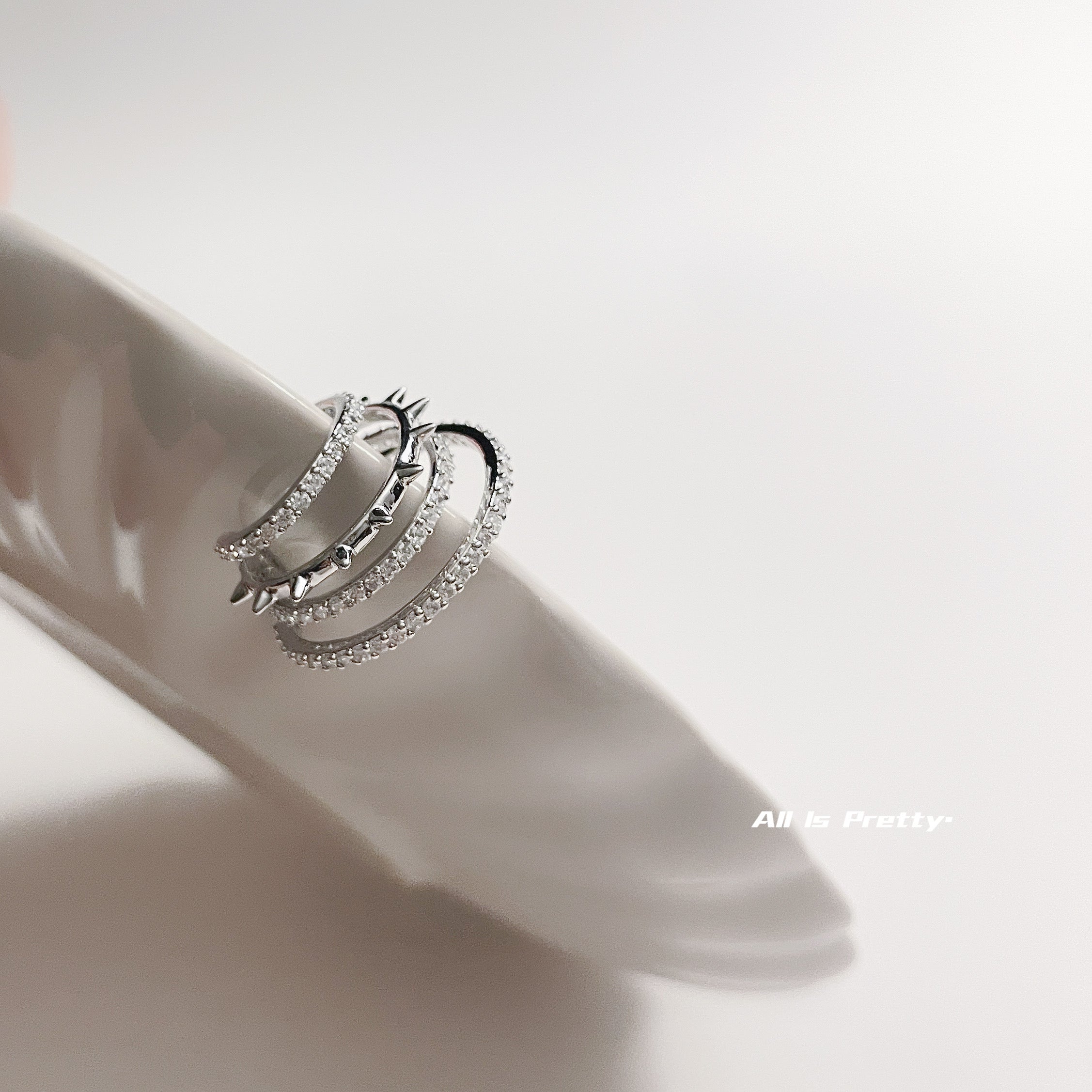 Layered stars crystal cuff earring(single)