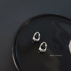 Minimalist style stud earrings