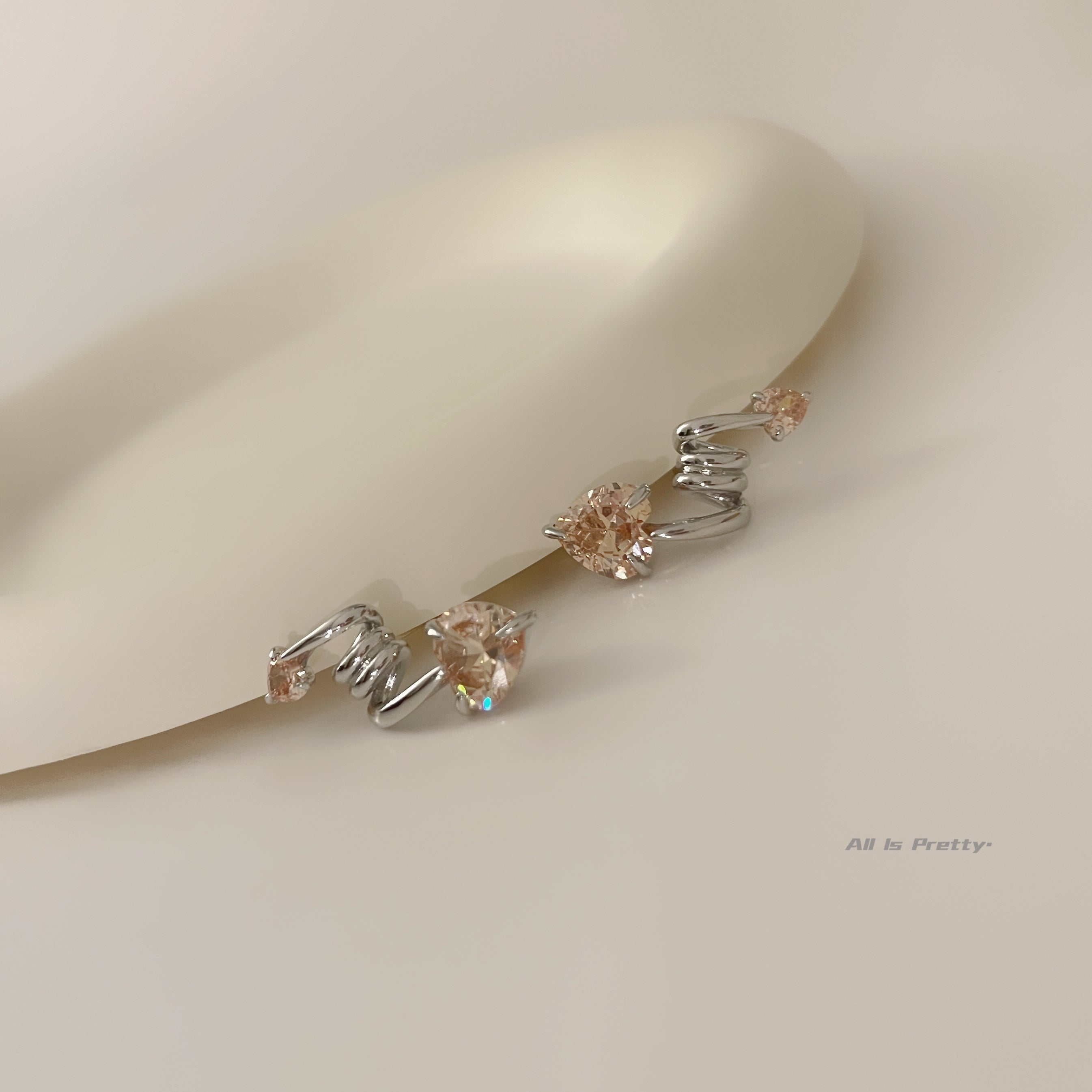 Champagne heart stud earrings