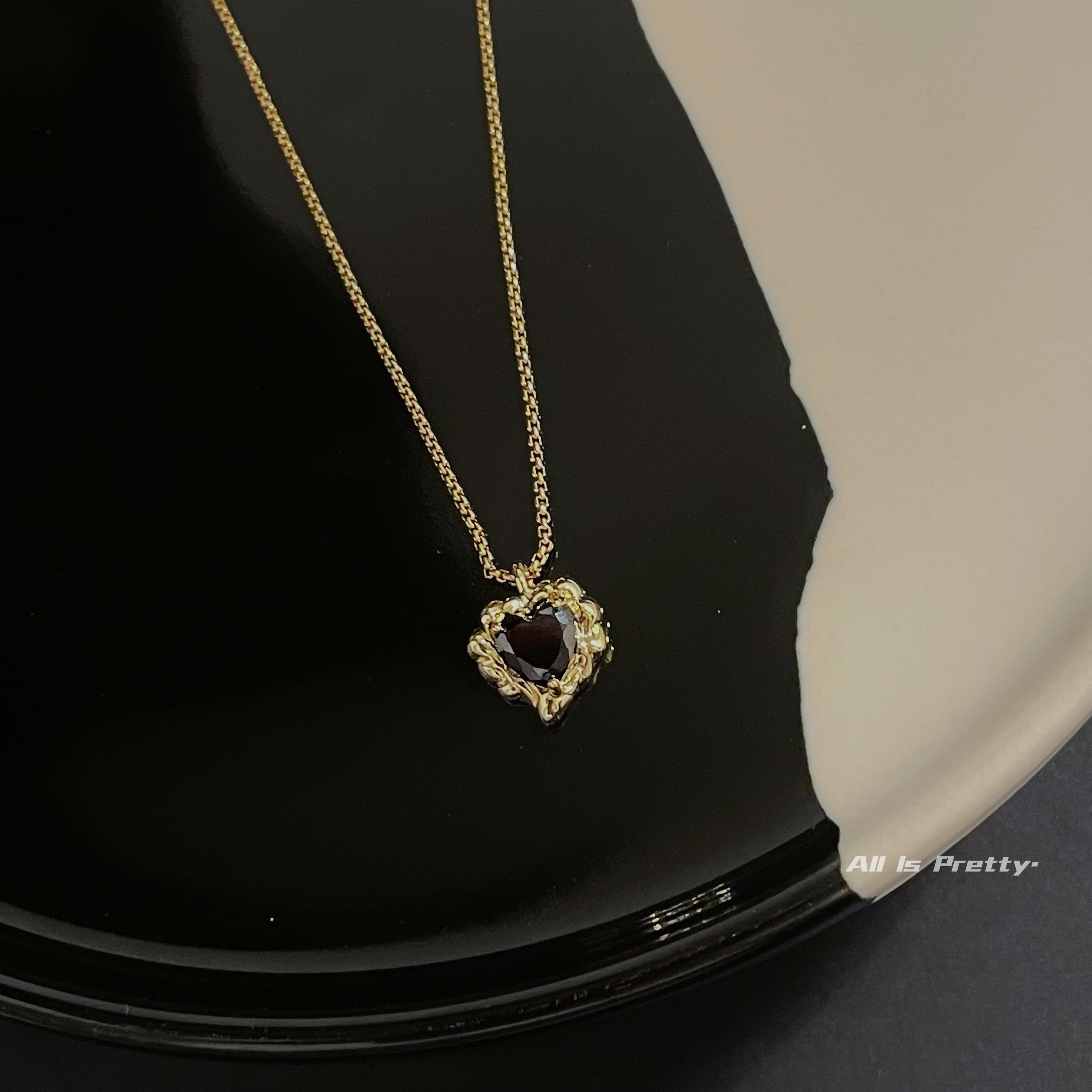 Onyx Heart Pendant Necklace
