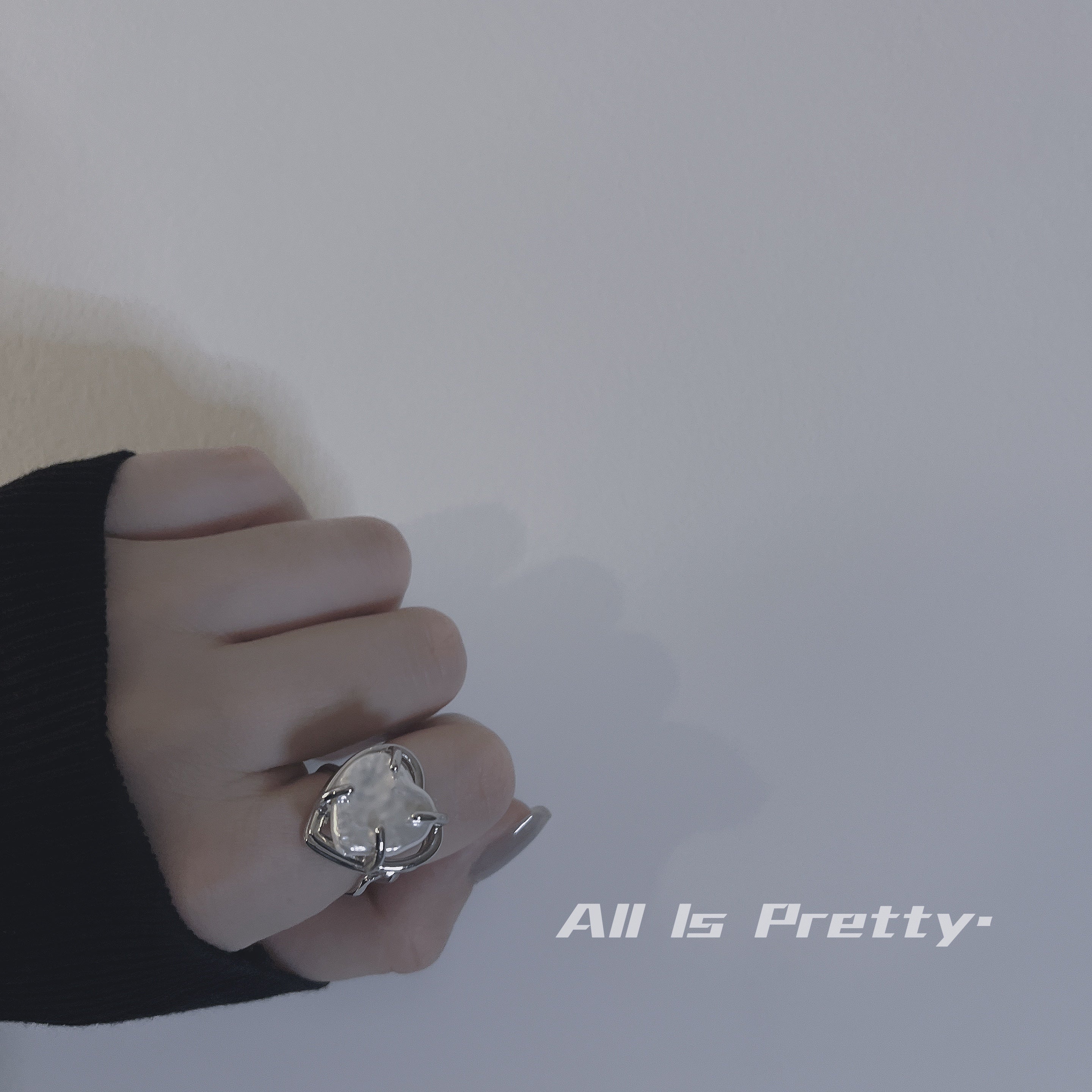 Unique pearl ring (WHITE)
