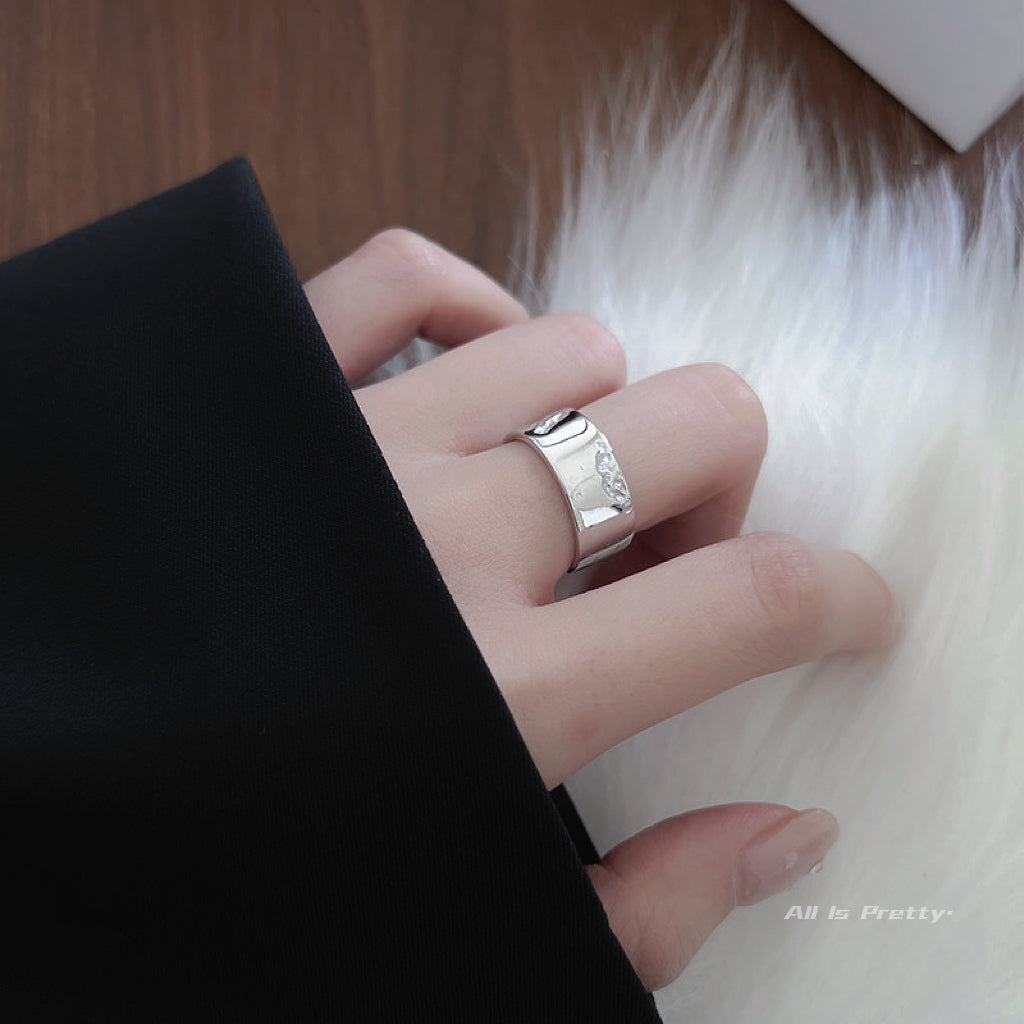 Sculpture sterling silver ring