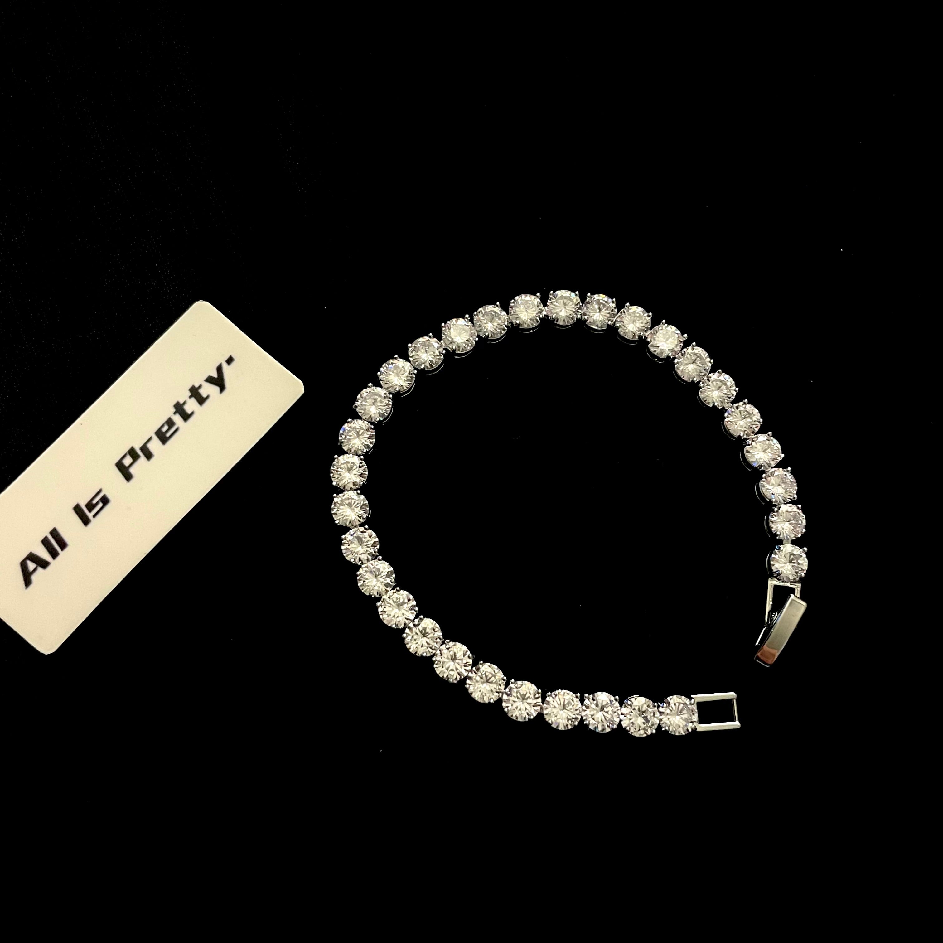 Classic tennis bracelet