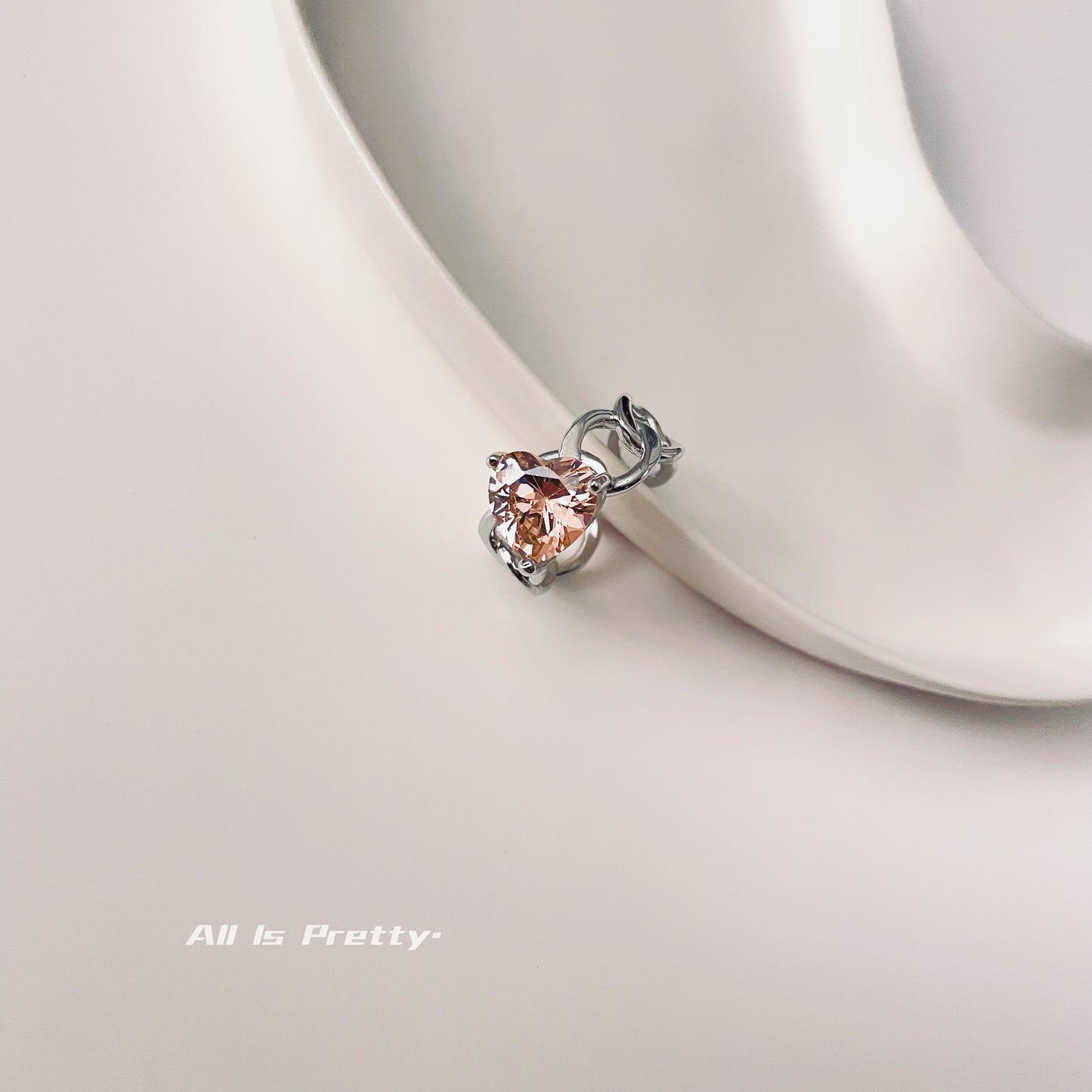Pink heart crystal chain ring