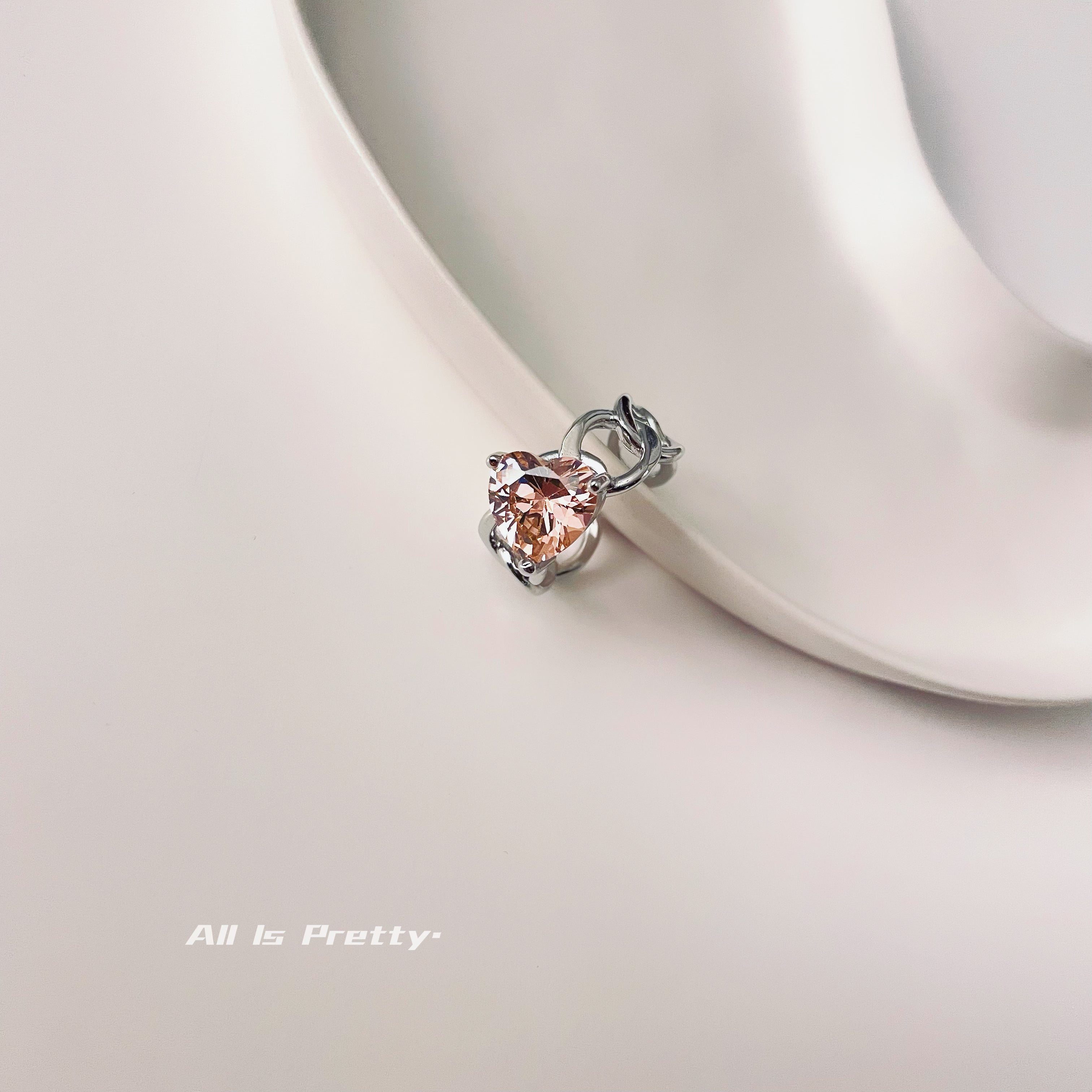 Pink heart crystal chain ring